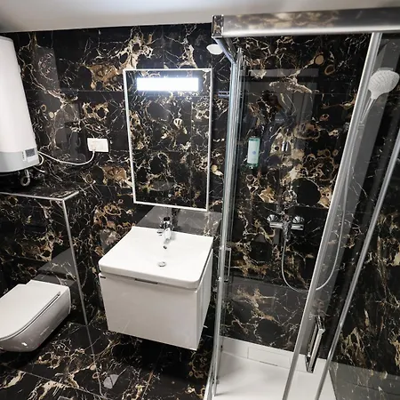 Premium Πανσιόν