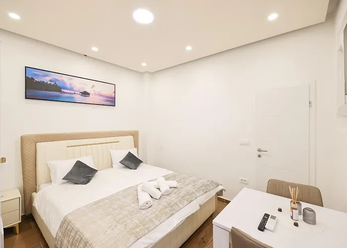 Premium בית הארחה 3*